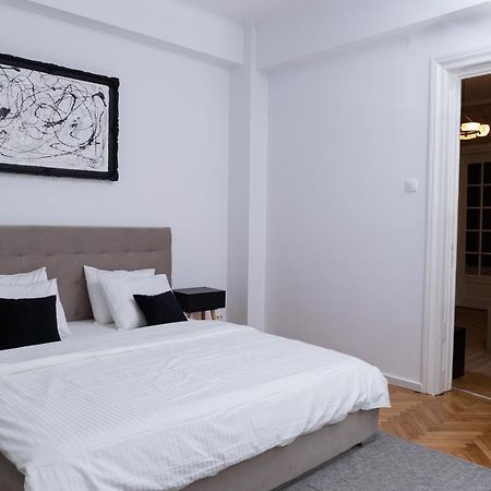 Ferienwohnung Color Aparments Coposu Blv Bukarest Exterior foto
