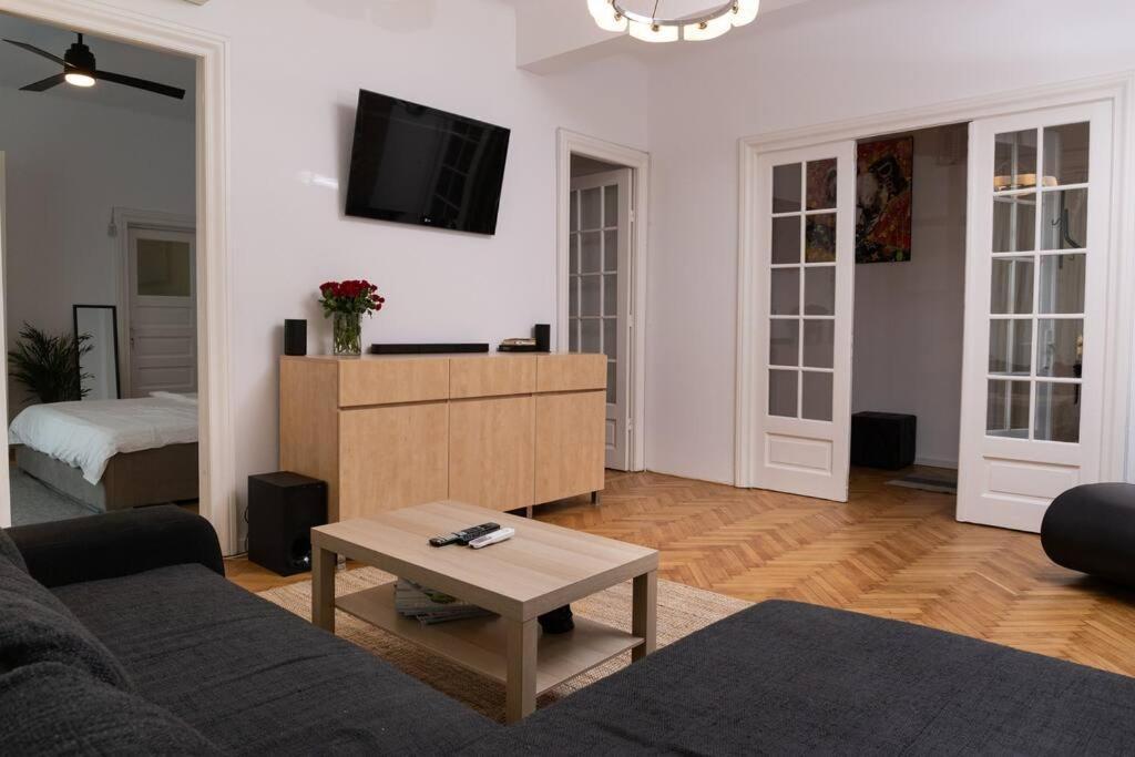 Ferienwohnung Color Aparments Coposu Blv Bukarest Exterior foto