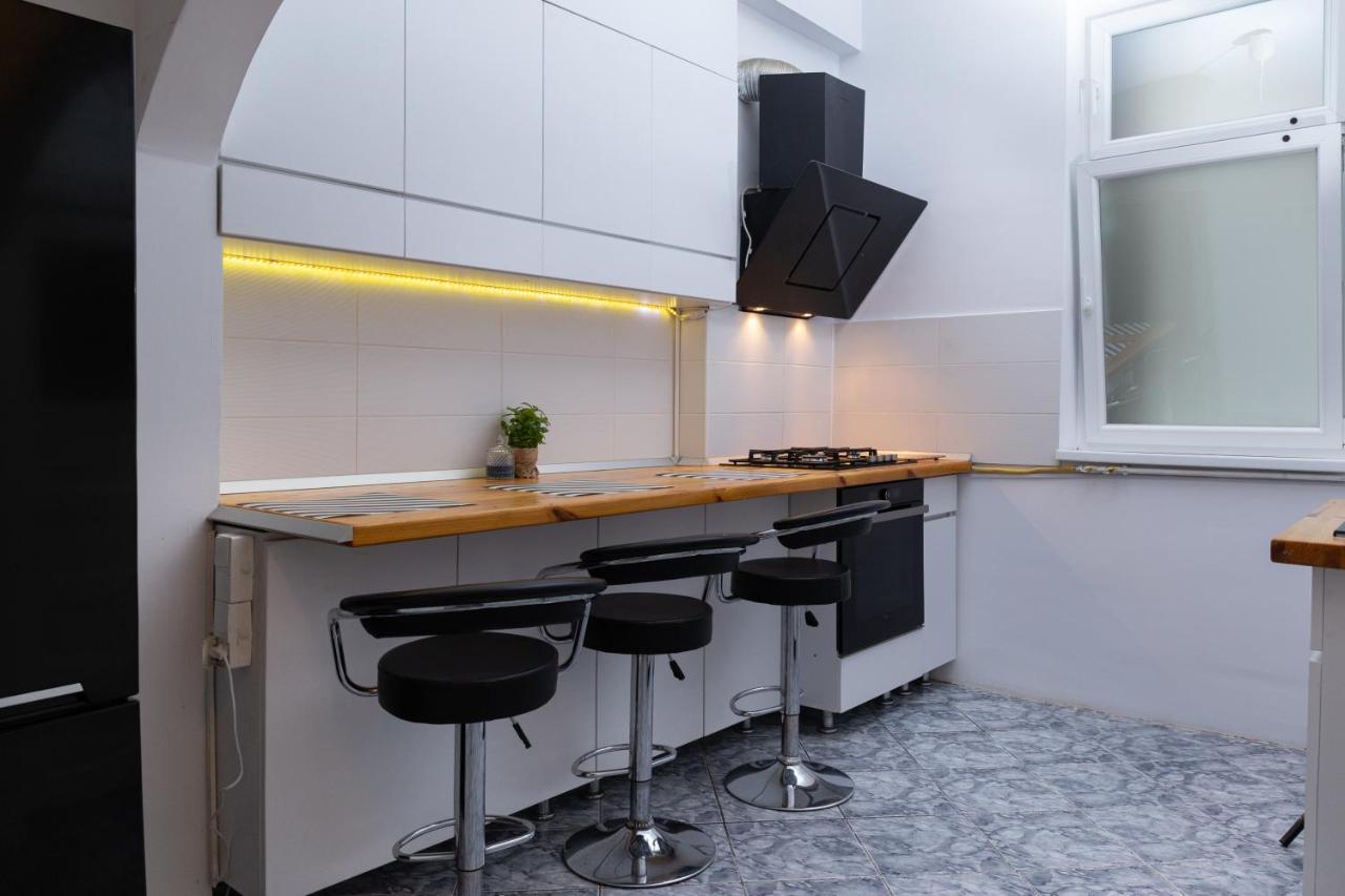 Ferienwohnung Color Aparments Coposu Blv Bukarest Exterior foto