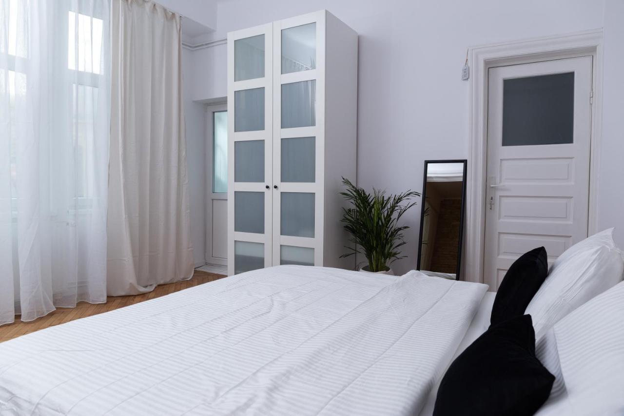 Ferienwohnung Color Aparments Coposu Blv Bukarest Exterior foto